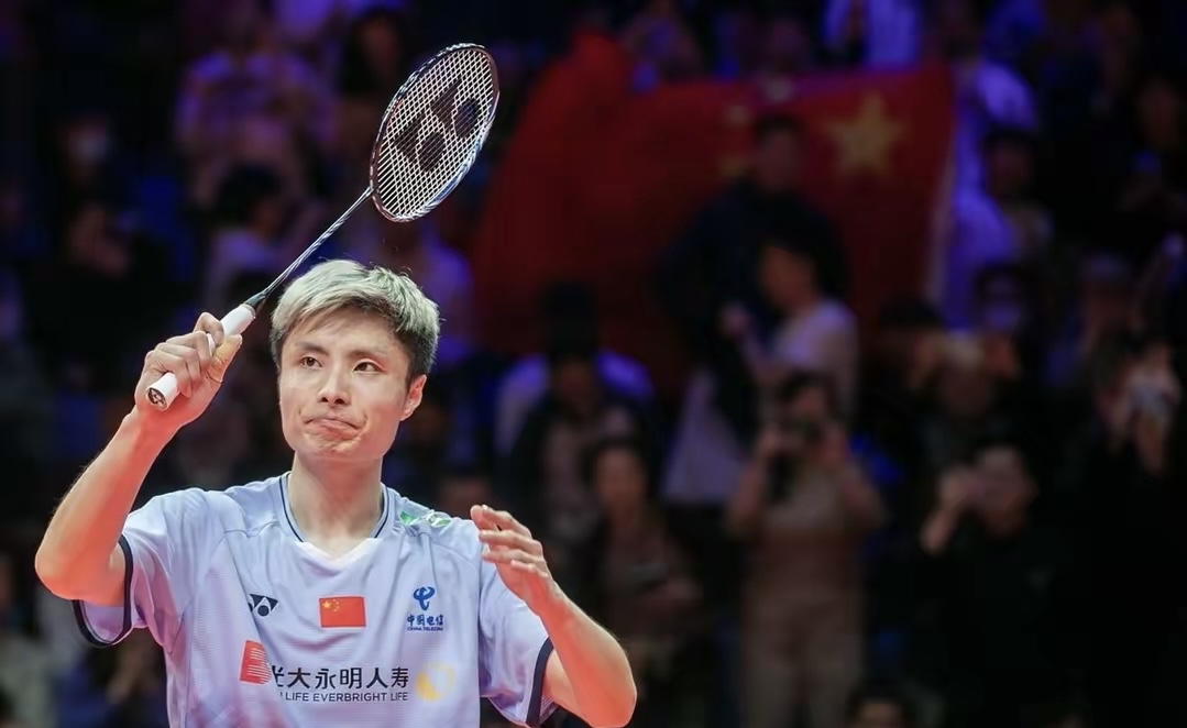 Scout迎来十赛季出色发挥，快船观众热烈欢呼！